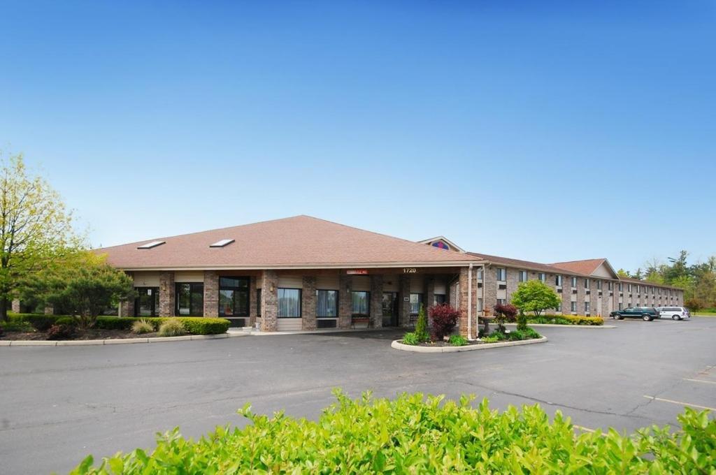 Baymont By Wyndham Delaware Hotel Eksteriør billede