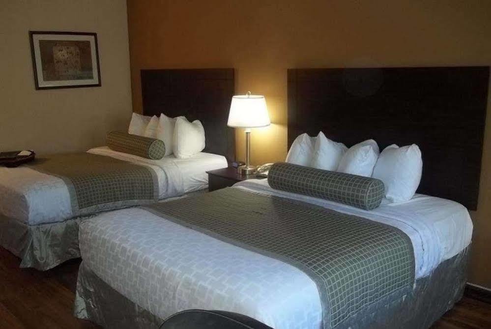 Baymont By Wyndham Delaware Hotel Eksteriør billede